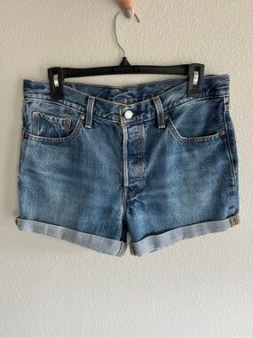 Levi’s 501 Premium Denim Rolled-Hem Jean Shorts Women’s 29